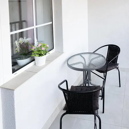 Alan Guest house *