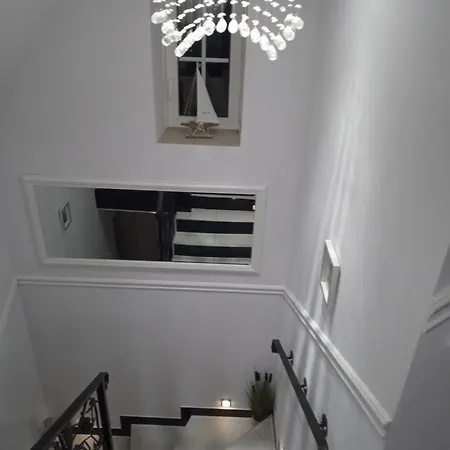 Alan Guest house *